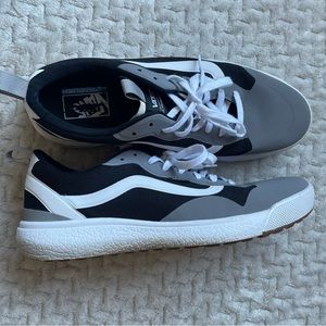 Vans Ultrarange Sneakers